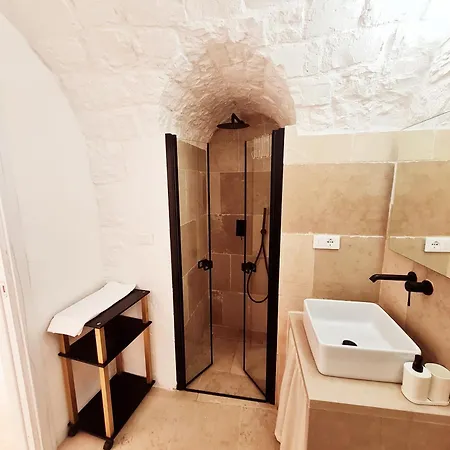 Trullo Medievale Остуни